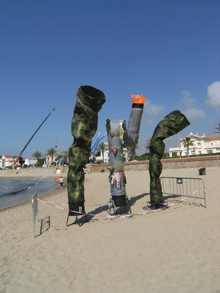 VERSCHIEDENE DEKORATIVE AUFBLASARTIKEL 