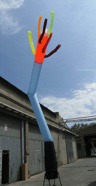 AUFBLASBARER SCHLAUCH MIT ARMEN