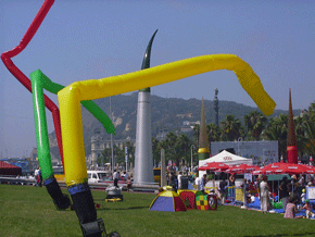 bunte aufblasbare schlauche