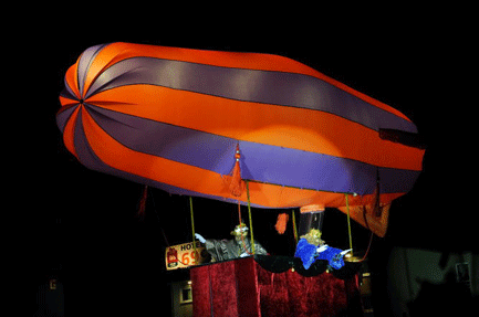 ZEPPELIN AUFBLASBAR &ndash; 10 M L&Auml;NGE AUF R&Auml;DERN